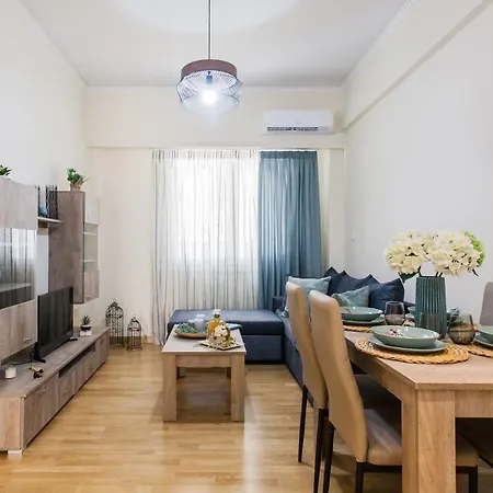 Lovely Renovated Walk To Acropolis Apartment Athens